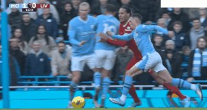 1700918098568097248.gif mci liv 7.gif